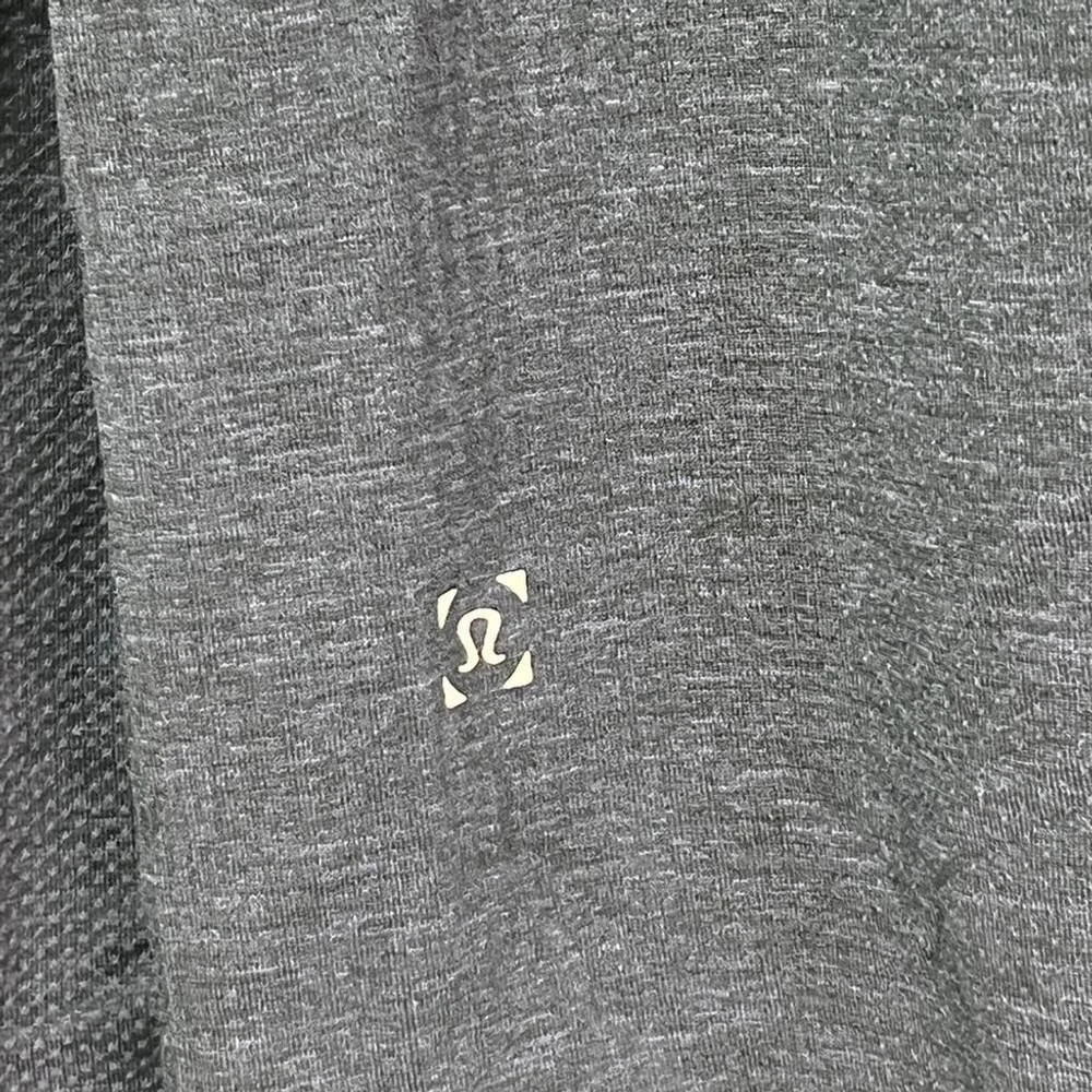 Lululemon Men's Long Sleeve Navy Metal Vent 1/2 zip Shirt Size Large - Picture 6 of 10